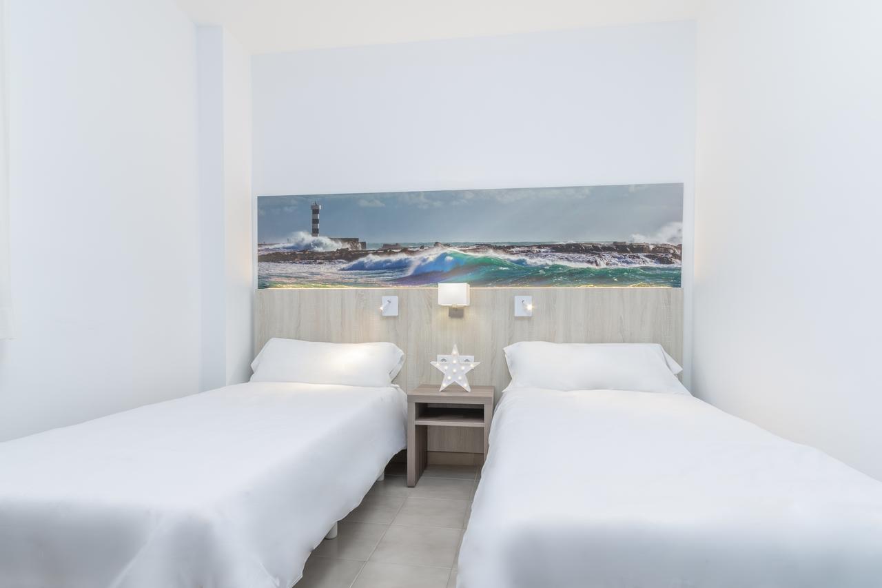 Apartamentos Lago Colonia de Sant Jordi Esterno foto