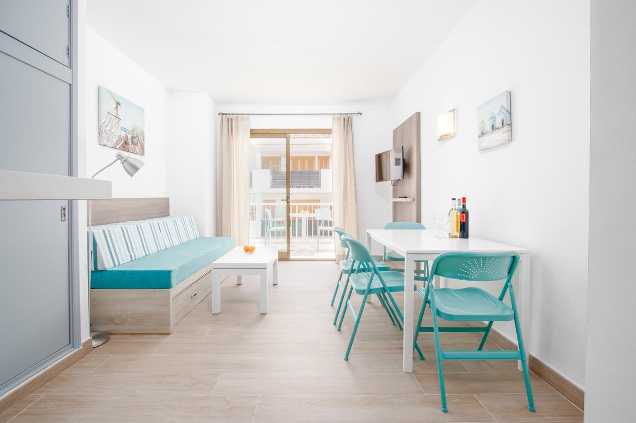 Apartamentos Lago Colonia de Sant Jordi Esterno foto