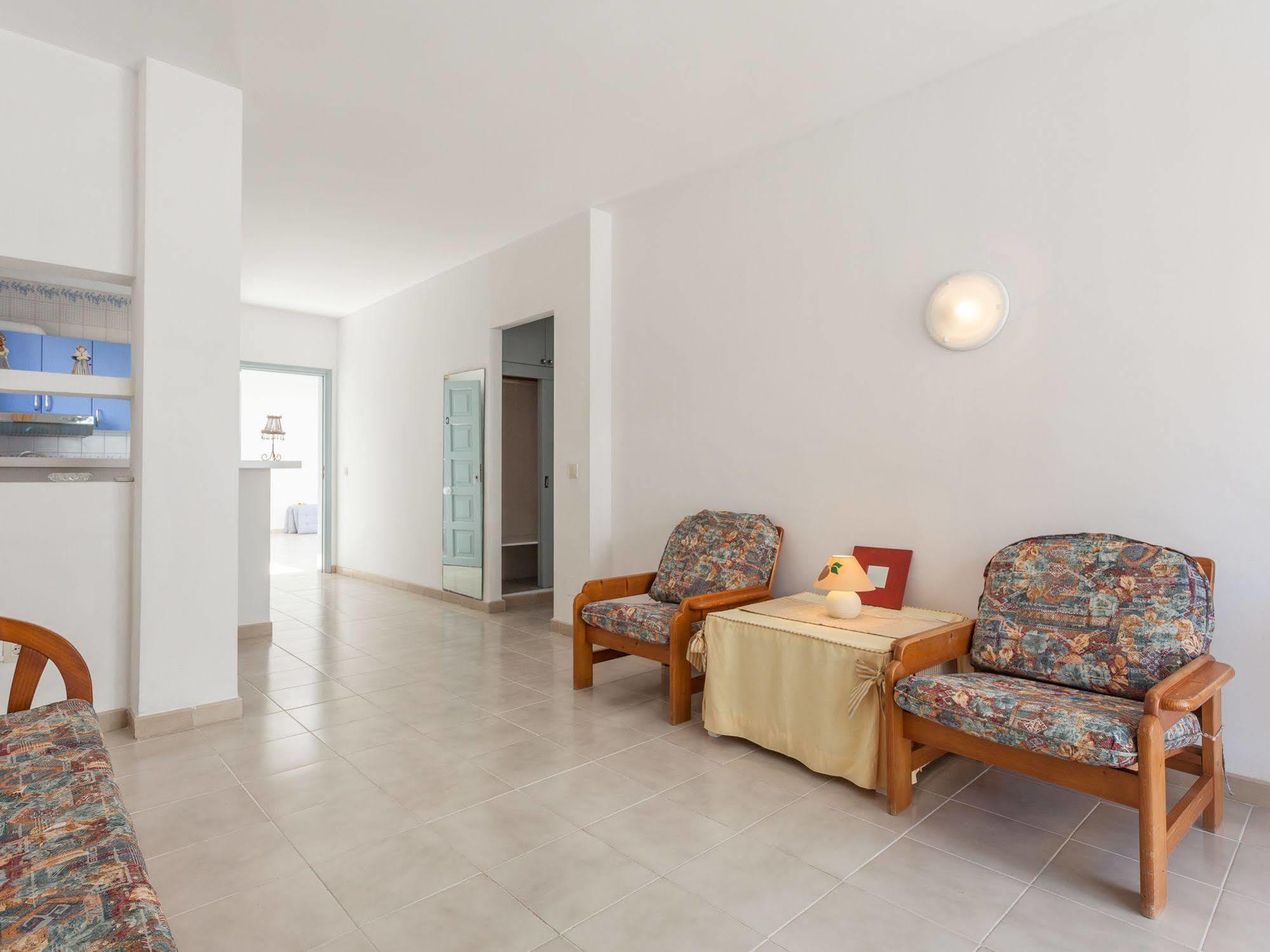 Apartamentos Lago Colonia de Sant Jordi Esterno foto